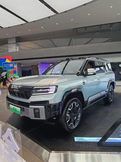 成都金堂县展信同企业管理咨询比亚迪方程豹硬派越野的爆款，英菲尼迪35周年与你共成长